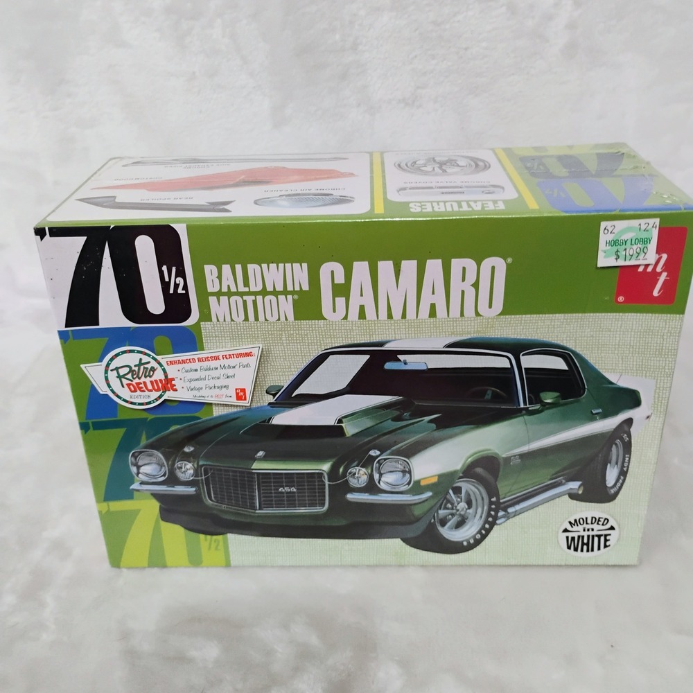 AMT 1970 1/2 Baldwin Motion Camaro 1/25 Scale Model Kit AMT854/12 Retro Deluxe